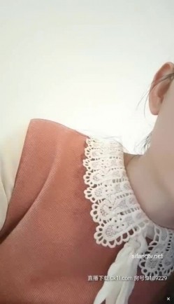 【浙江奶妈】颜值极品美少妇，大黑牛疯狂自慰大秀，震出了姨妈血！扩阴看得更仔细，母乳涨得要挤奶水，惊喜连连！ 截图11