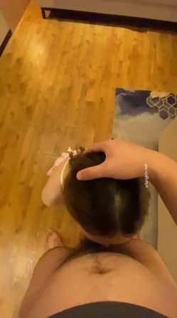 人生赢家，约炮大神【蒂奇！Long】玩肏调教，多位极品网红舞蹈生有露脸，全都乖乖的像条小母狗 截图16