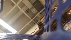 《大神魔手 极品CD》超市商场贴身TP各种高冷漂亮小姐姐神秘裙内不穿内裤露B性感T内想不到我们日常生活中有这么多隐藏的骚妹 截图10