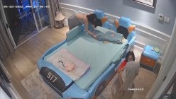 《居家摄像头破解》偷窥E奶少妇的居家日常 ️这奶子可真不是盖的 截图10