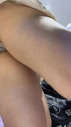 [超级裙底]最新2023上海车展各色美女模特 总有一款你喜欢 截图8