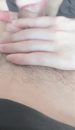 大哥不在家客厅猛操穿着开档裤的极品嫂子 截图3