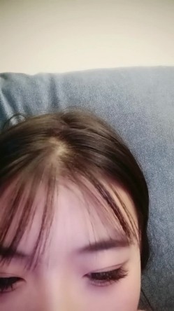 甜美性感小姐姐！衬衣黑丝袜！酸奶抹屌舔弄，转战洗手间扶腰后入，沙发骑乘位爆操 截图6