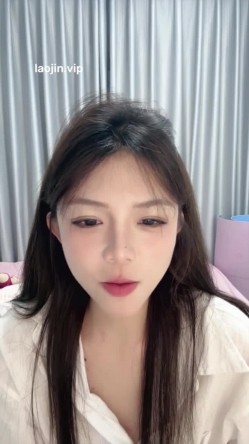 艺术学院校花，颜值逆天。【咪咪酱】。又是谁的初恋下海了，三点全露的小仙女 截图3