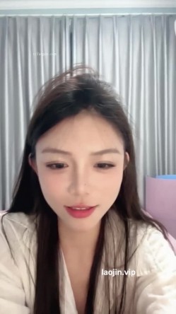 艺术学院校花，颜值逆天。【咪咪酱】。又是谁的初恋下海了，三点全露的小仙女 截图11