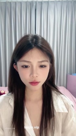 艺术学院校花，颜值逆天。【咪咪酱】。又是谁的初恋下海了，三点全露的小仙女 截图14