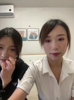 ️清纯主播【202509yoyo】表姐带着表妹下海直播、在线教口活、练习做爱姿势 截图8