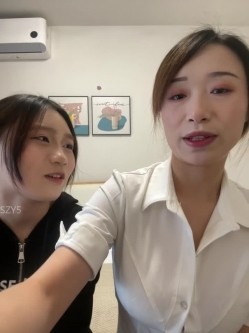 ️清纯主播【202509yoyo】表姐带着表妹下海直播、在线教口活、练习做爱姿势 截图10