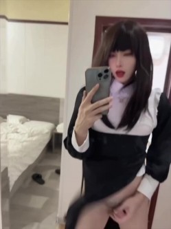 圣诞狂欢 Cindy腿腿 国产极品人气TS，长相清纯身材一流，一双纤细的大长腿，不输任何女人 截图14