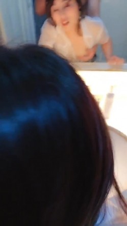 长沙夫妻，记录和骚货妻子的日常镜子前啪啪，户外车震，雨天路边啪啪 截图8