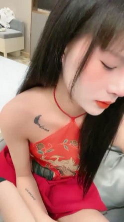 校花级女神 ️【蜜桃Ya】长腿细腰。酒店无套约啪，内射一股白白精液 ️爽！！ 截图7