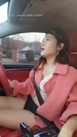 骚货司仪主持人【单身骚妹】约炮粉丝户外野战玩车震 全裸无套骑乘顶操内射 浪穴中挖出精液让狼友看 高清源码录制 截图12