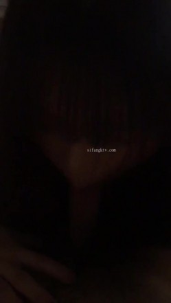 【重磅福利】全网稀缺资源 ️最新高端淫妻私密群内部福利 人前女神 人后母狗 淫乱女神篇 截图11