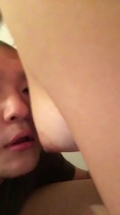 【云盘不慎泄密】甜美日系妹子性爱自拍流出附生活照 外表清纯原来内心淫荡无比 截图6