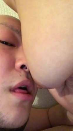 【云盘不慎泄密】甜美日系妹子性爱自拍流出附生活照 外表清纯原来内心淫荡无比 截图12