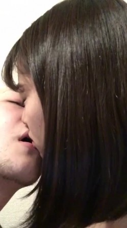 【云盘不慎泄密】甜美日系妹子性爱自拍流出附生活照 外表清纯原来内心淫荡无比 截图15