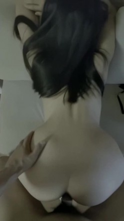 国产泡妞大神『91香帅』操过的丰臀美女私拍流出 极品蜂腰S美臀 后入控第一视角 高清720P原版无水印 截图14