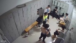舞蹈班《监控破解》偷拍多位美女学员后台换衣服 截图3