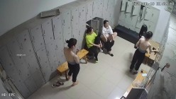 舞蹈班《监控破解》偷拍多位美女学员后台换衣服 截图9