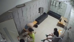 舞蹈班《监控破解》偷拍多位美女学员后台换衣服 截图15