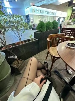 推特良家交换，【美娇妻爱吃肉-zjhzgg】，周末约个饭肉丝炒芹菜还是黑丝炒鸡蛋 截图16