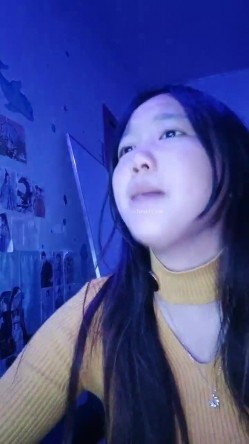 重磅！女神连素颜都美到炸~【鱼妈】自慰狂喷水！无限狂喷~ 这逼又肥又粉，水龙头！ 截图9