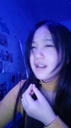 重磅！女神连素颜都美到炸~【鱼妈】自慰狂喷水！无限狂喷~ 这逼又肥又粉，水龙头！ 截图10
