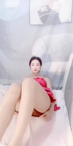 骚逼主播【私人老师】不愧是楼凤,口活干炮一条路,业务很熟练,掰逼展示,裸舞诱惑,眼镜妹骚啊 截图4