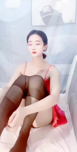 骚逼主播【私人老师】不愧是楼凤,口活干炮一条路,业务很熟练,掰逼展示,裸舞诱惑,眼镜妹骚啊 截图6
