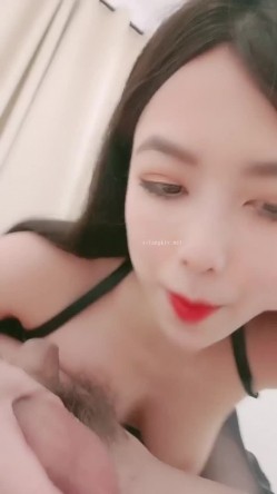 骚逼御姐【苏豆豆】，网络卖淫女，颜值在线，毛少逼粉，喜欢内射，插屁眼才能高潮 截图2