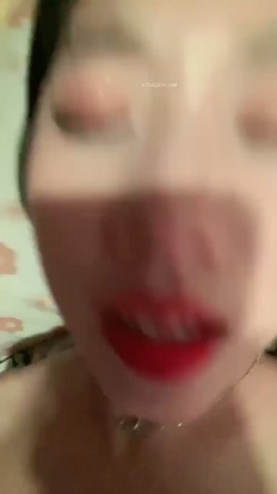 极品校花下海，【可爱妹妹】，寂寞的少女，闺房里各种寻求安慰，这身材真不错 截图5