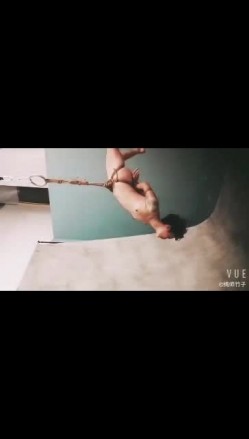 和知名摄影师王动等常年合作的捆缚绳师竹子视图作品合集，另类性感，唯美刺激 截图12