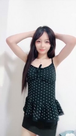 ️猫系校花女神【乖乖饱饱】超级漂亮 裸舞 道具 爽死 截图6