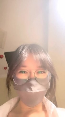 【走出这片海】，清纯学妹，邻家乖乖女这么浪，好大反差，小逼的水真多一直流，刺激！ 截图11