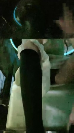 越来越放得开了，【不不不不知道啊】，恩惠女神~!跟闺蜜到KTV唱歌~掰穴柔逼！厕所尿尿，美女多 截图11