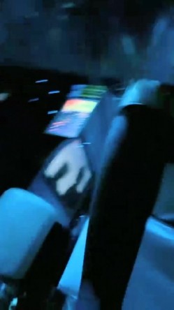 越来越放得开了，【不不不不知道啊】，恩惠女神~!跟闺蜜到KTV唱歌~掰穴柔逼！厕所尿尿，美女多 截图13