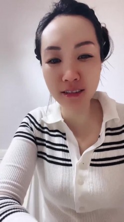 【泡泡马】白领御姐~! 白皙身材~户外刺激车震~无套啪啪 截图3