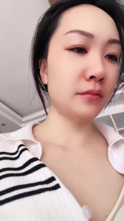 【泡泡马】白领御姐~! 白皙身材~户外刺激车震~无套啪啪 截图11