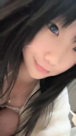 校花学妹【兔牙】看的我鸡巴蠢蠢欲动 截图2