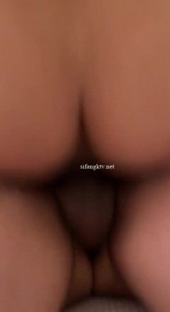 “用逼使劲夹我”对白超淫荡，最新推特博主【我的枪好长啊】肌肉体育生联合单男3P爆操羞辱极品身材人妻高潮颤抖尖叫内射 截图10