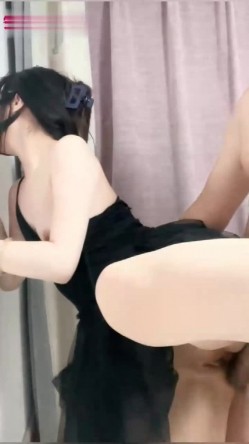 认识很久的舞蹈老师终于同意出来约一次，平时一脸严肃，没想到床上是如此风骚！ 截图8