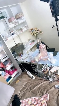 小骚骚 真淫荡 【06小朋友】貌似带姨妈被操 干出好多血液 截图8
