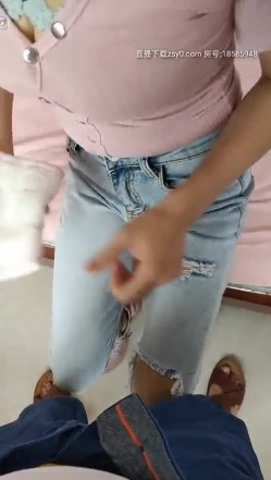 小奶猫戏精情侣精彩演绎大叔500块勾引穿得很潮的少妇上门钟点工提供性服务啪啪口爆吞精对白清晰 截图8