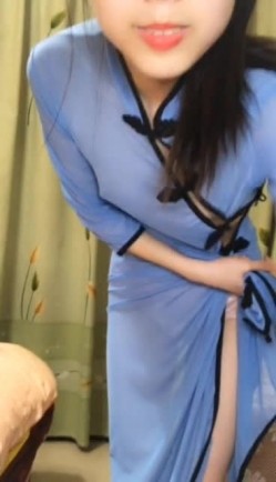 苗条身材妹子全裸小秀情趣装白色网袜 脱光扭动毛毛较多掰开逼逼 截图6