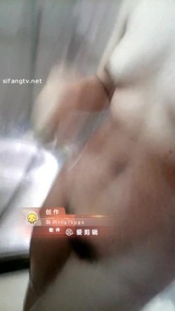 全网首发良家清纯小美女被男友出卖裸照与视频流出 截图12