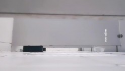 商场卫生间偷拍暗访，【公厕偷拍】，第一现场直播，各种美女雪白屁股尿湿阴毛 截图3
