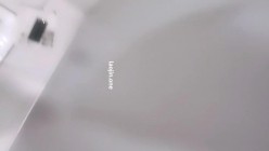 商场卫生间偷拍暗访，【公厕偷拍】，第一现场直播，各种美女雪白屁股尿湿阴毛 截图9