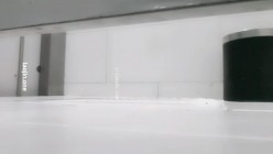 商场卫生间偷拍暗访，【公厕偷拍】，第一现场直播，各种美女雪白屁股尿湿阴毛 截图14