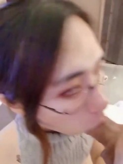 雌堕人妻宇宸酱：屋里吃完网友的肉棒，接主人的任务”外出营业 哼，才不是我想拍的 截图6