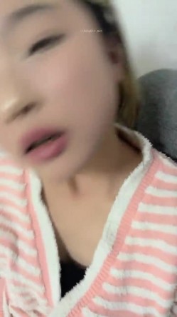 灌醉18岁的学生妹，【小乖7】，几瓶啤酒就喝醉了，被操了，娇喘喊着~快~快~快，清新小妹子被疯狂蹂躏 截图6